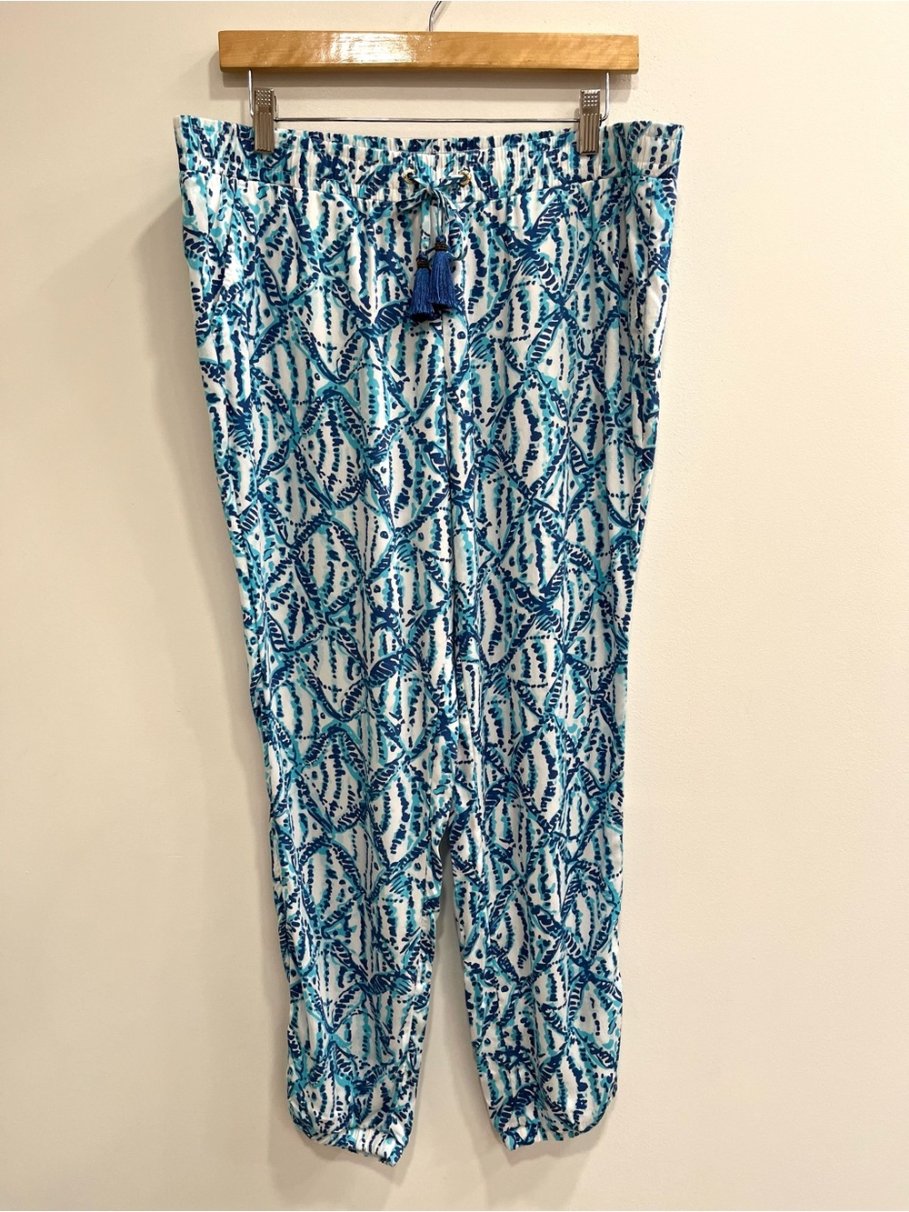 Lilly Pulitzer Piper Pull On Jogger Pants In Sparkling Blue Hook Up Fish Print L